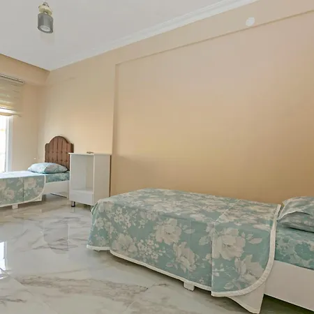 Paradise Town Legend