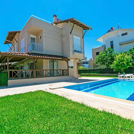 Paradise Town Legend Villa *