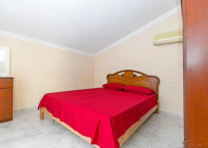 Villa Paradise Town Legend *