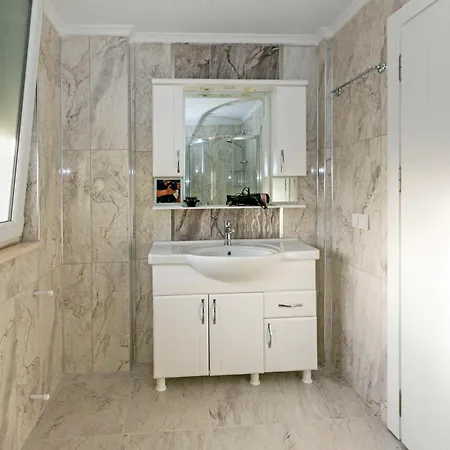 别墅 Paradise Town Legend 贝莱克